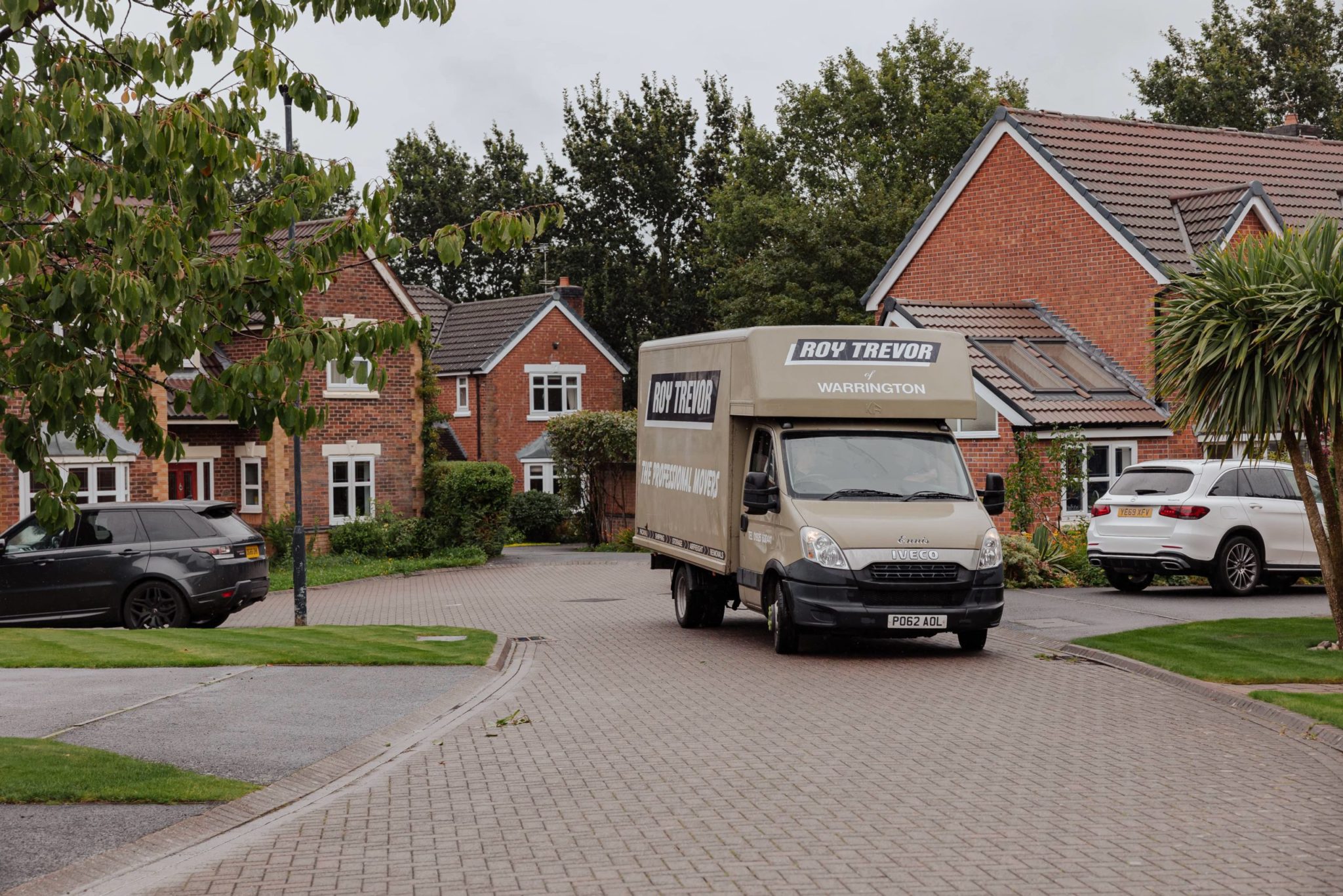 Roy Trevor vehicle leaving a house in a cul de sac